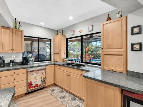 3061 Alt 19 Palm Harbor FL 34683