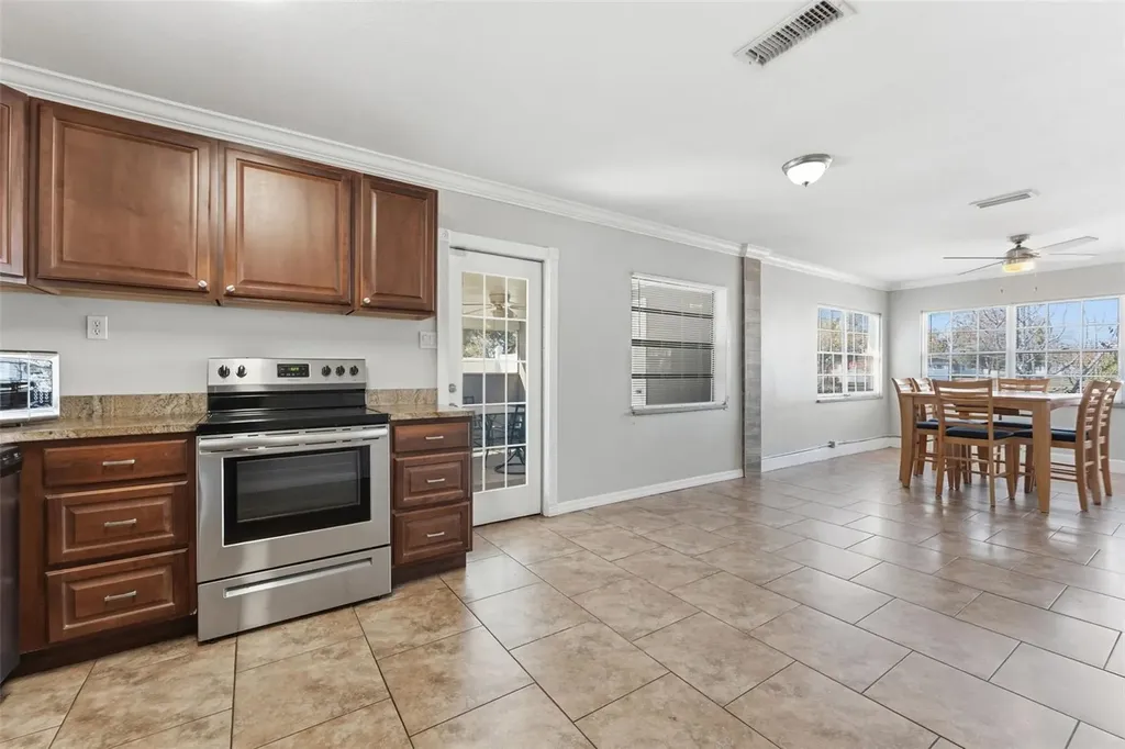 2526 W Cordelia Street Tampa FL 33607