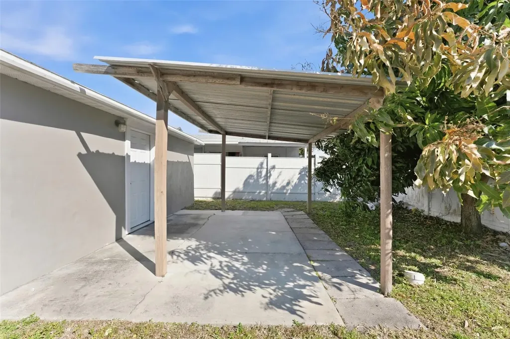 2526 W Cordelia Street Tampa FL 33607