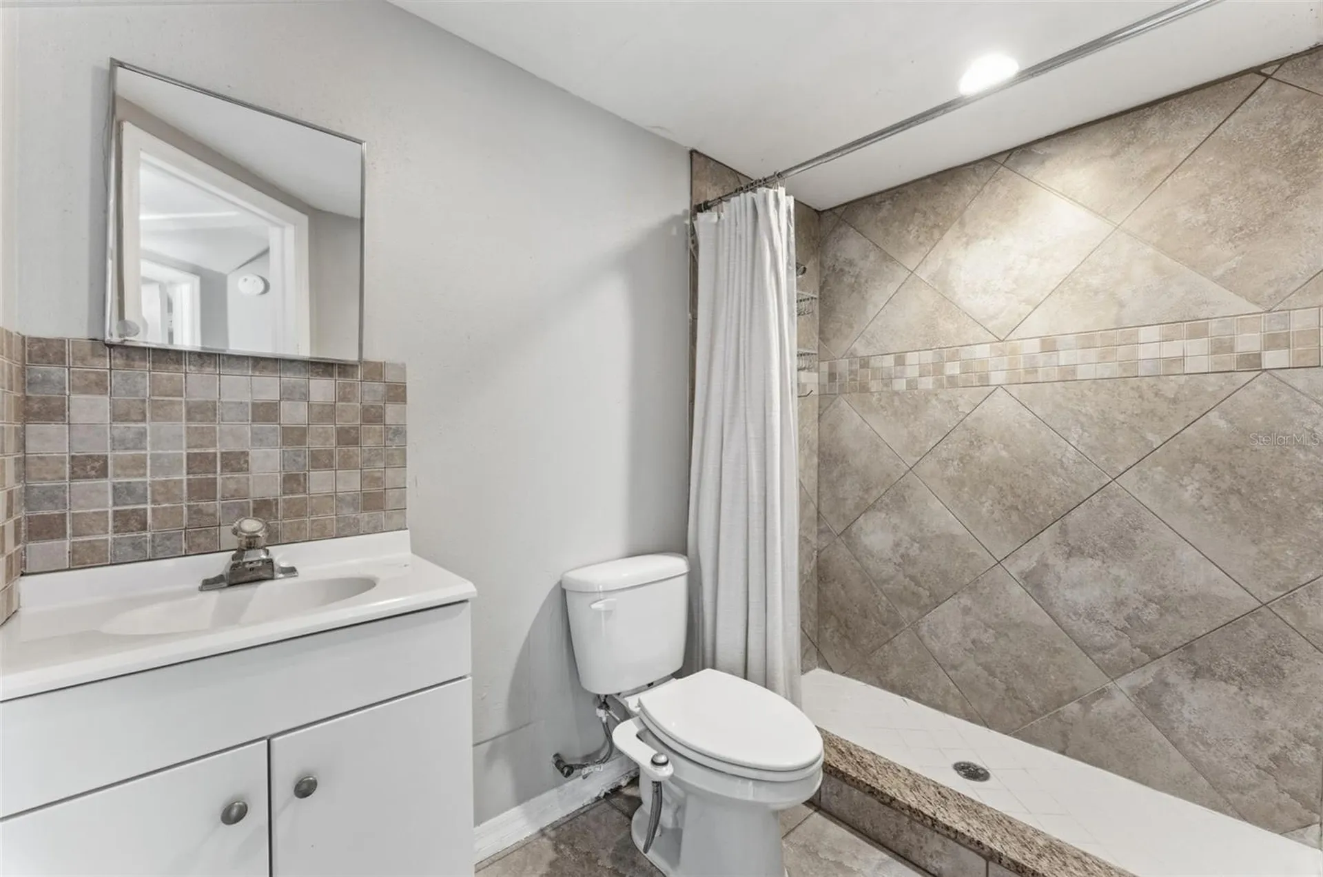 2526 W Cordelia Street Tampa FL 33607