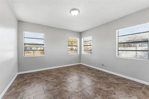 2526 W Cordelia Street Tampa FL 33607