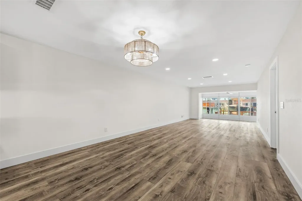 651 Boca Ciega Point Boulevard S St Petersburg FL 33708