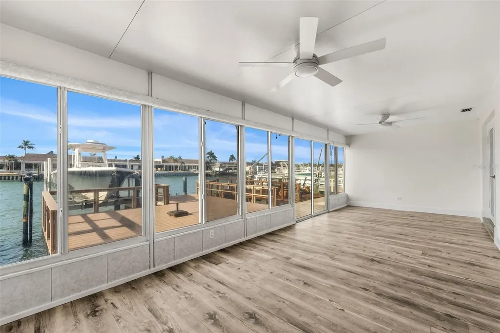 651 Boca Ciega Point Boulevard S St Petersburg FL 33708