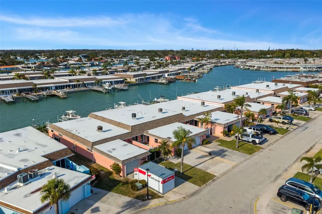 651 Boca Ciega Point Boulevard S St Petersburg FL 33708