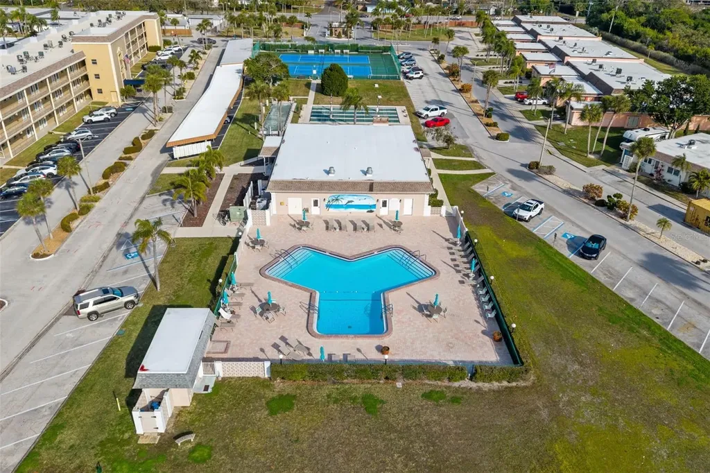 651 Boca Ciega Point Boulevard S St Petersburg FL 33708