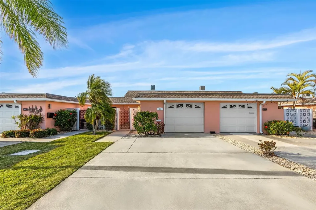 651 Boca Ciega Point Boulevard S St Petersburg FL 33708