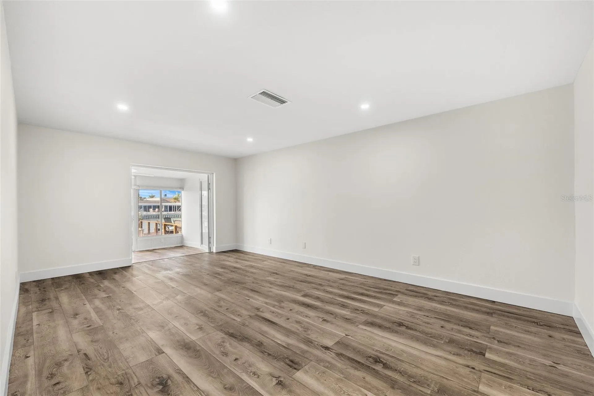 651 Boca Ciega Point Boulevard S St Petersburg FL 33708
