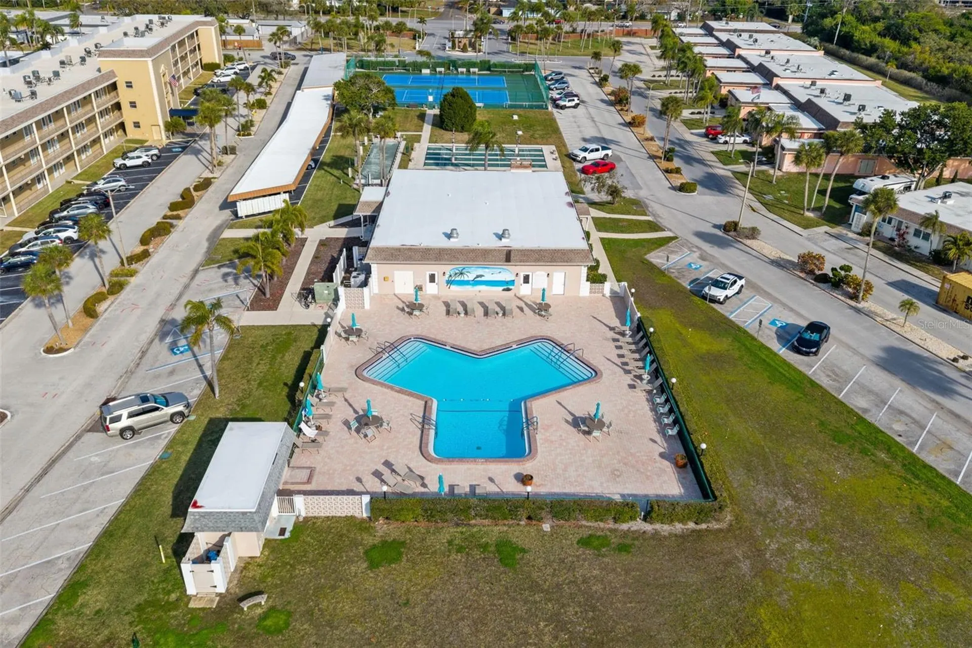651 Boca Ciega Point Boulevard S St Petersburg FL 33708