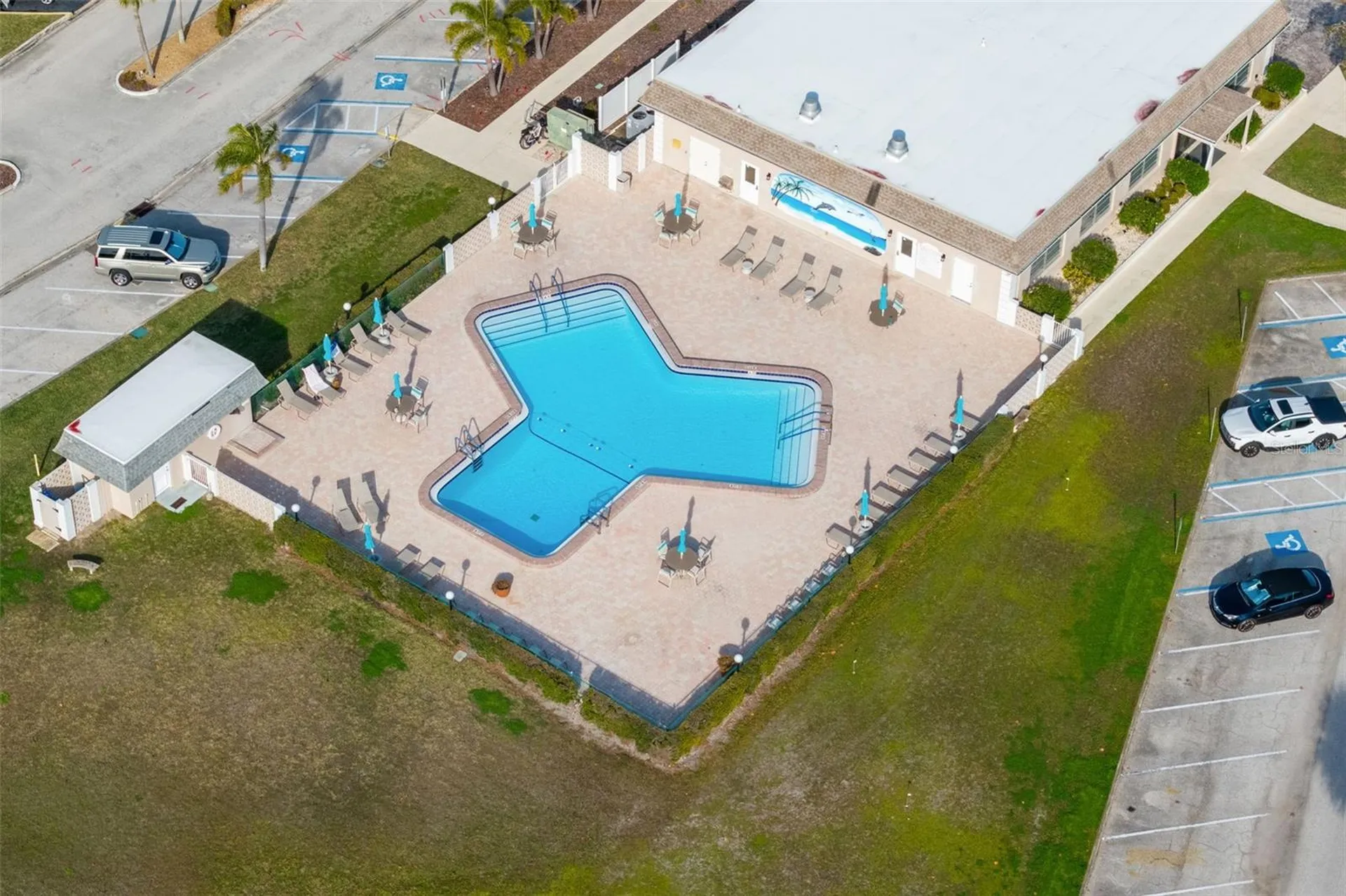 651 Boca Ciega Point Boulevard S St Petersburg FL 33708