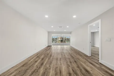 651 Boca Ciega Point Boulevard S St Petersburg FL 33708