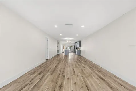 651 Boca Ciega Point Boulevard S St Petersburg FL 33708