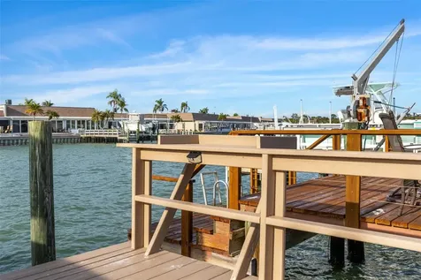 651 Boca Ciega Point Boulevard S St Petersburg FL 33708