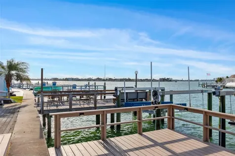 651 Boca Ciega Point Boulevard S St Petersburg FL 33708