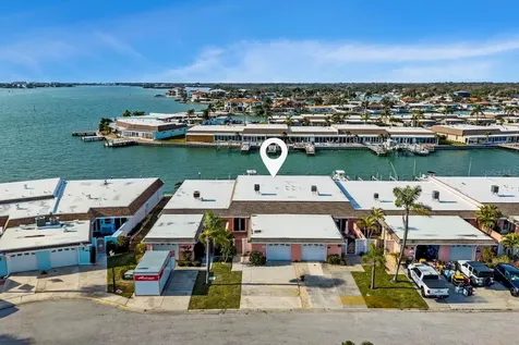 651 Boca Ciega Point Boulevard S St Petersburg FL 33708
