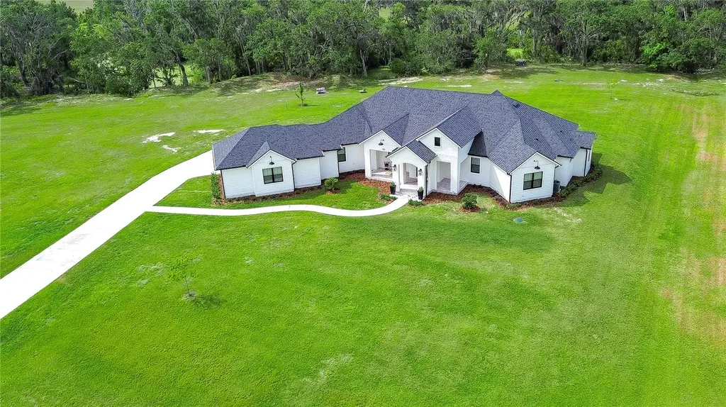 111 Alafia Estates Lane Lithia FL 33547