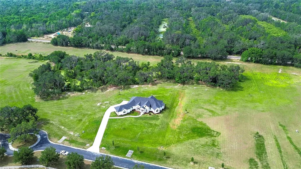 111 Alafia Estates Lane Lithia FL 33547