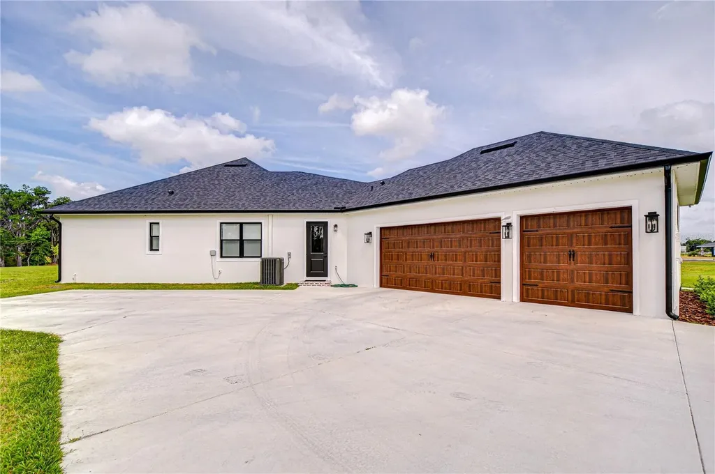 111 Alafia Estates Lane Lithia FL 33547