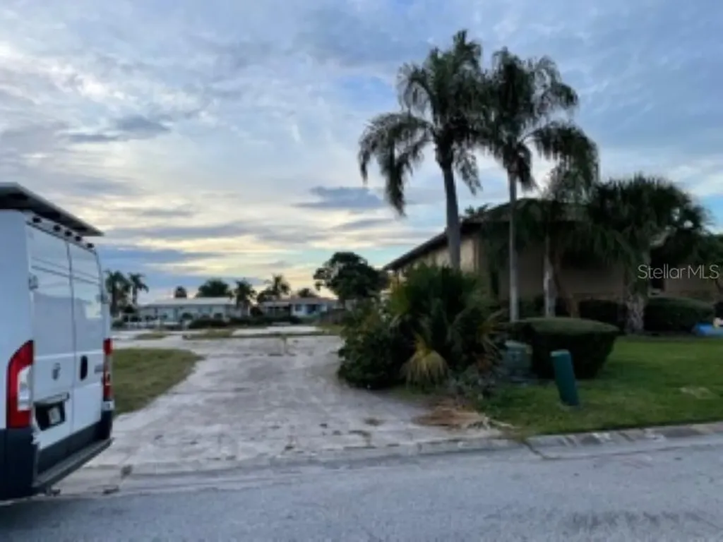 5008 Ensign Loop New Port Richey FL 34652
