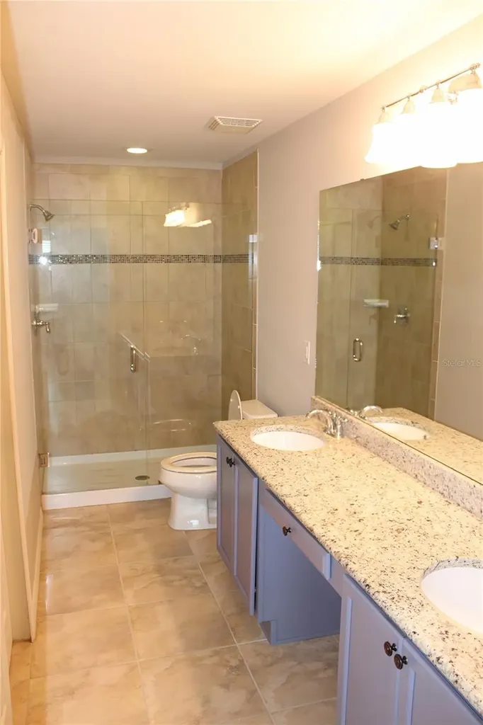 4906 White Sanderling Court Tampa FL 33619