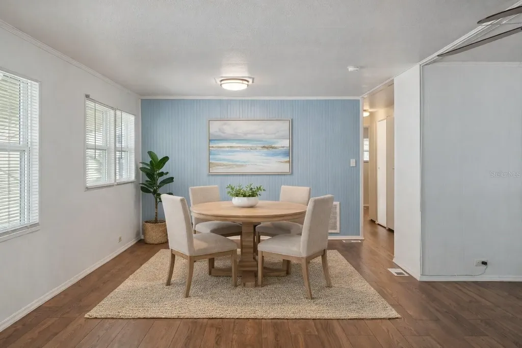 678 Mount Madison Avenue NE St Petersburg FL 33702