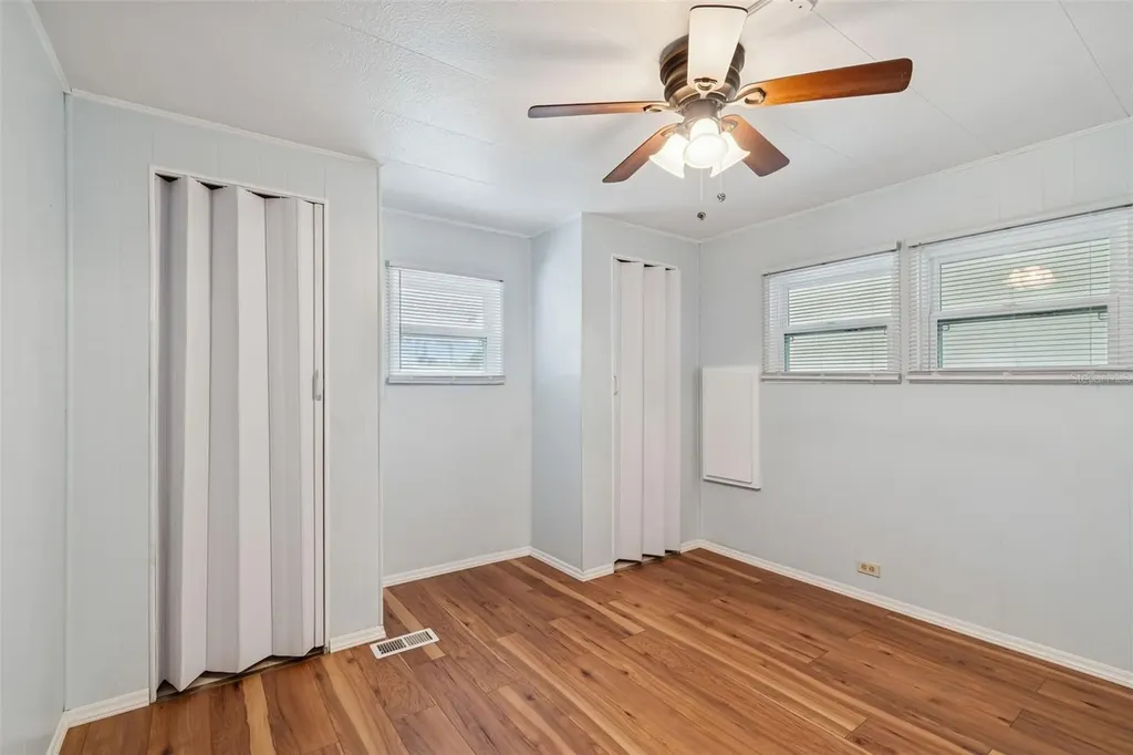 678 Mount Madison Avenue NE St Petersburg FL 33702