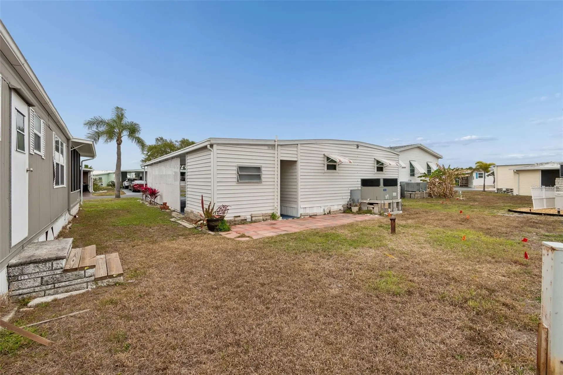 678 Mount Madison Avenue NE St Petersburg FL 33702