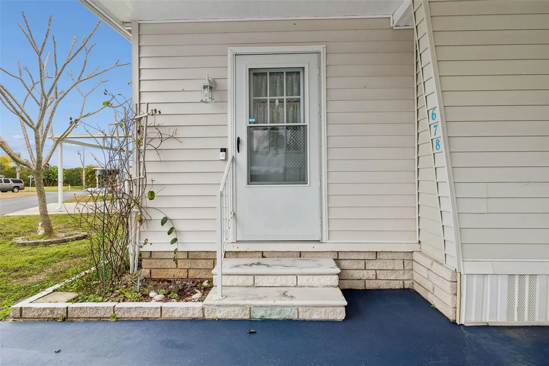 678 Mount Madison Avenue NE St Petersburg FL 33702