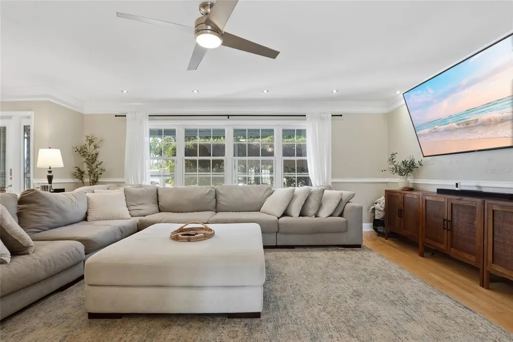 3827 Sugar Lane Sarasota FL 34235