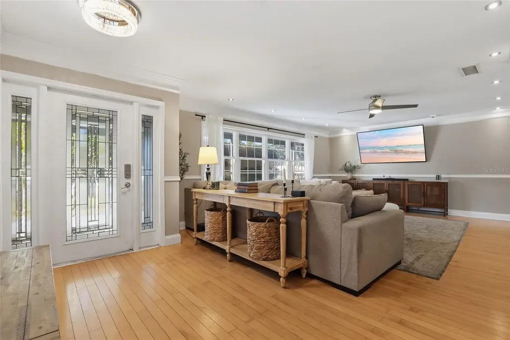 3827 Sugar Lane Sarasota FL 34235