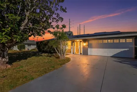 3827 Sugar Lane Sarasota FL 34235
