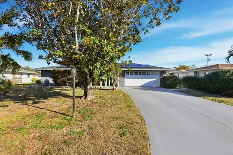 3827 Sugar Lane Sarasota FL 34235