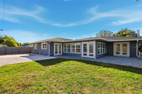 3827 Sugar Lane Sarasota FL 34235