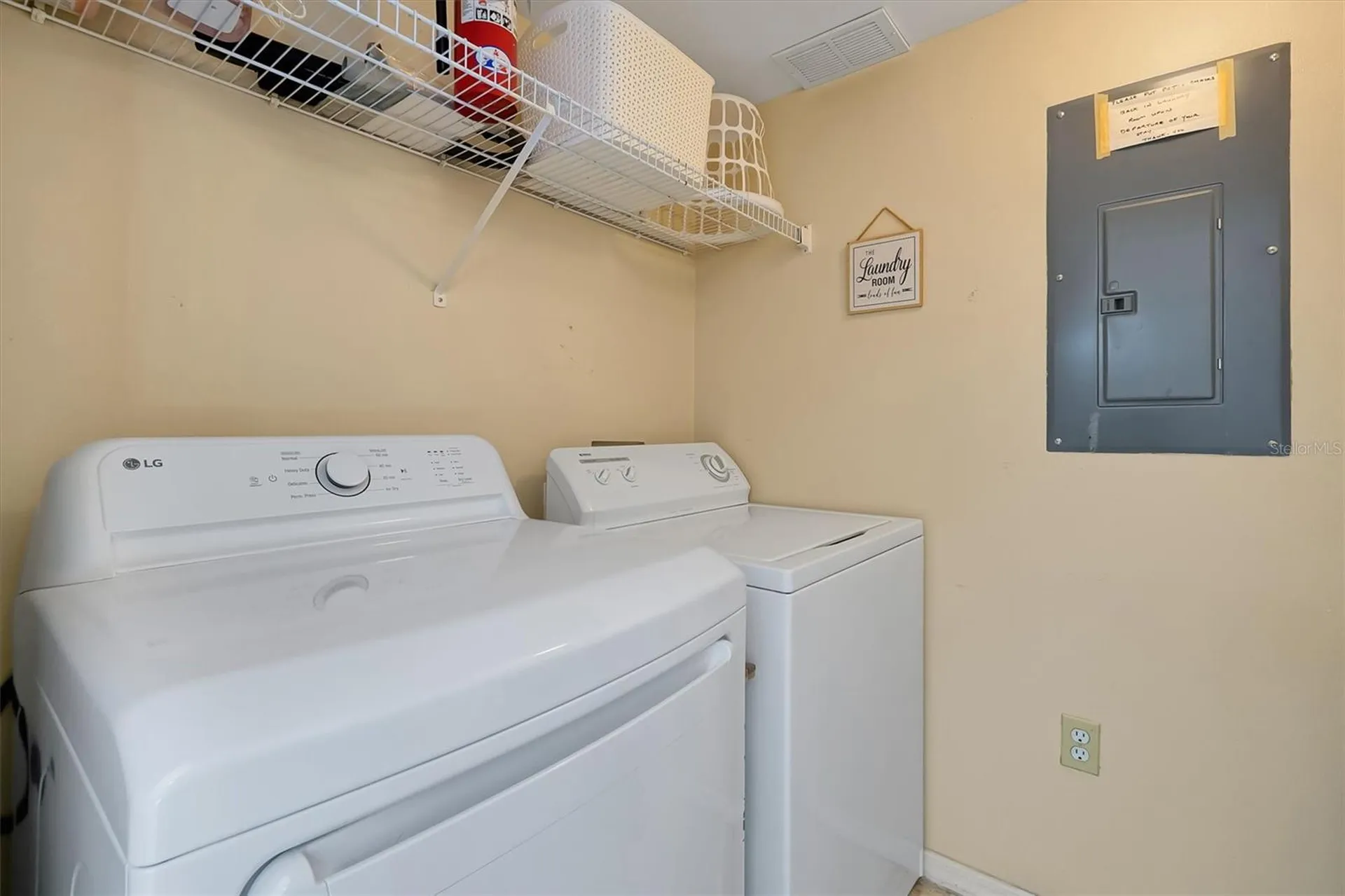 2727 Sun Key Place Kissimmee FL 34747