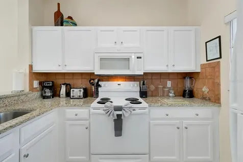 2727 Sun Key Place Kissimmee FL 34747