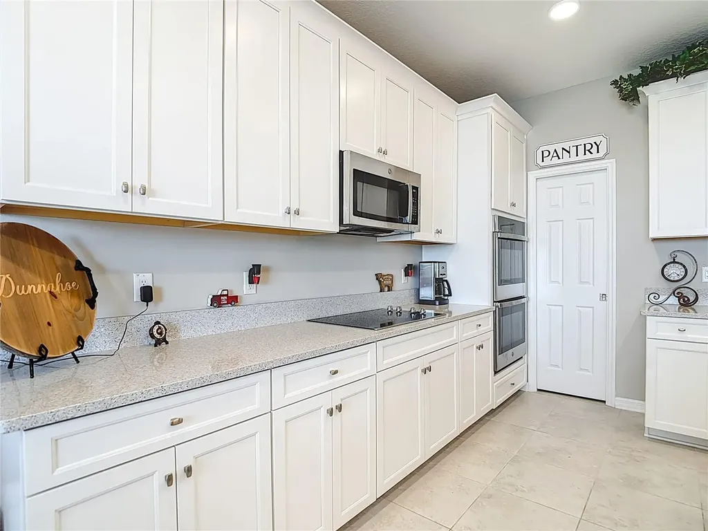 2881 Misty Marble Drive Zephyrhills FL 33540
