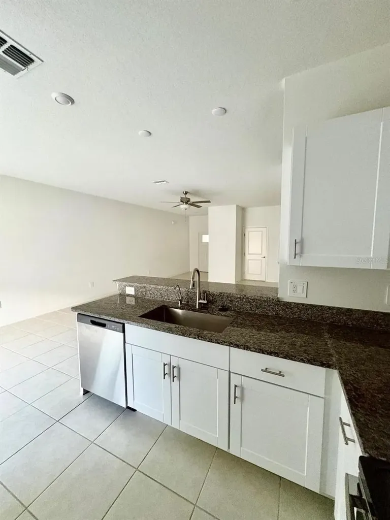 10321 Trumpet Honeysuckle Way San Antonio FL 33576