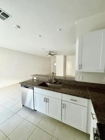 10321 Trumpet Honeysuckle Way San Antonio FL 33576