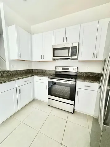 10321 Trumpet Honeysuckle Way San Antonio FL 33576