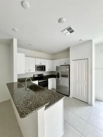 10321 Trumpet Honeysuckle Way San Antonio FL 33576