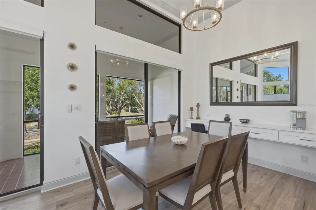 1912 Harbourside Drive Longboat Key FL 34228