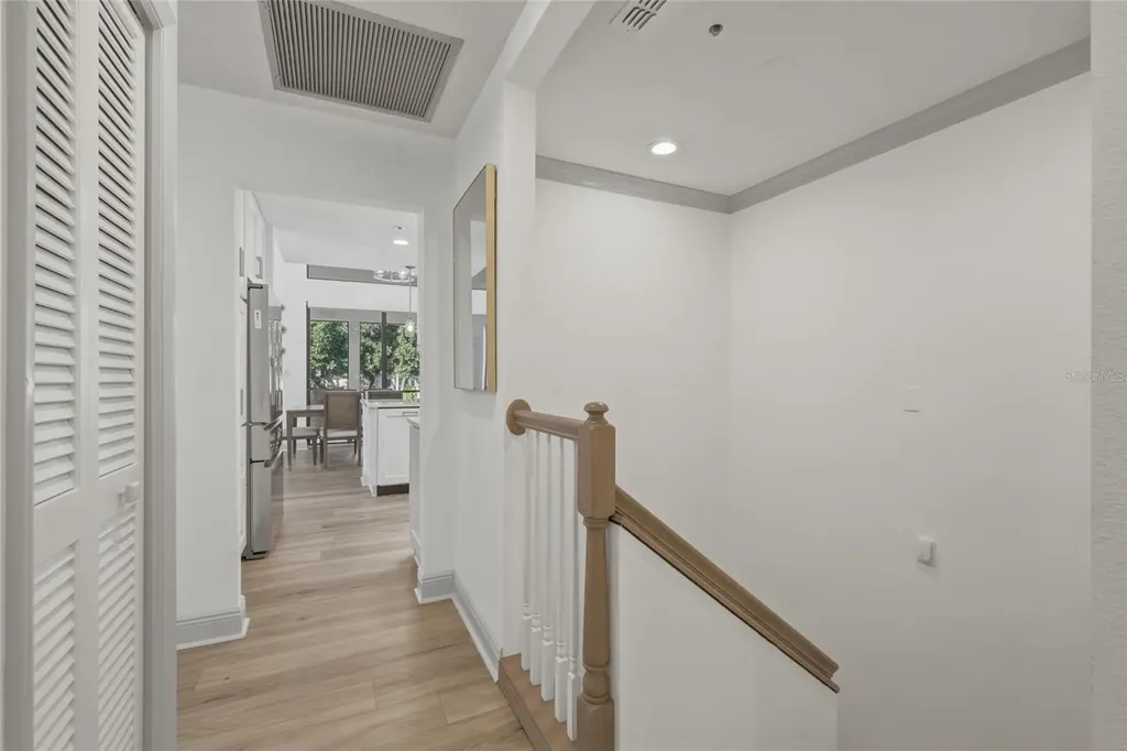 1912 Harbourside Drive Longboat Key FL 34228