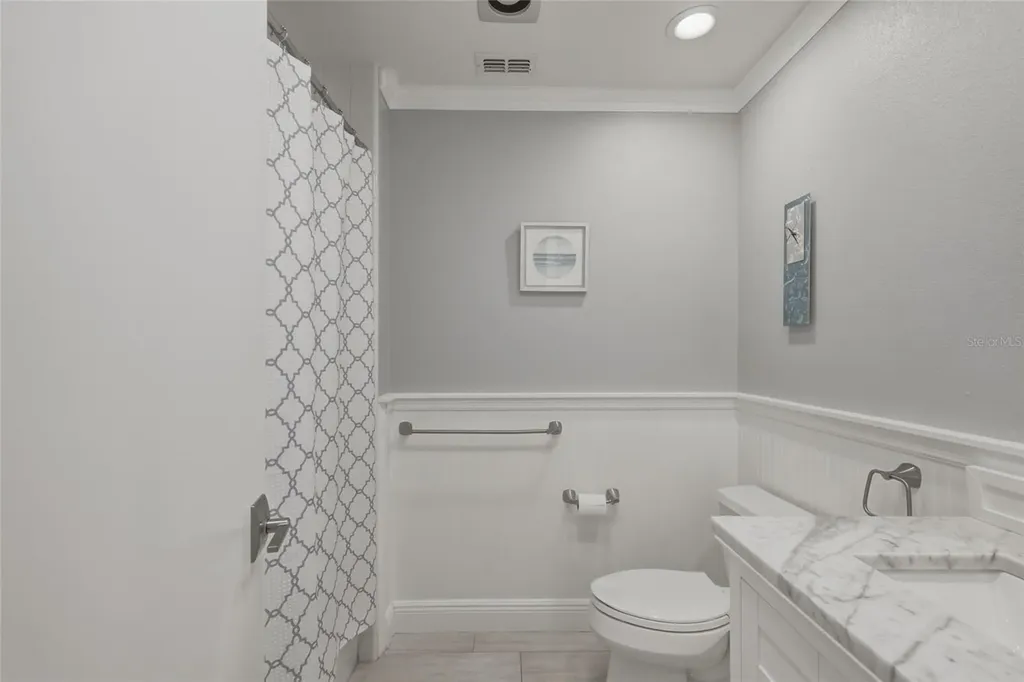 1912 Harbourside Drive Longboat Key FL 34228