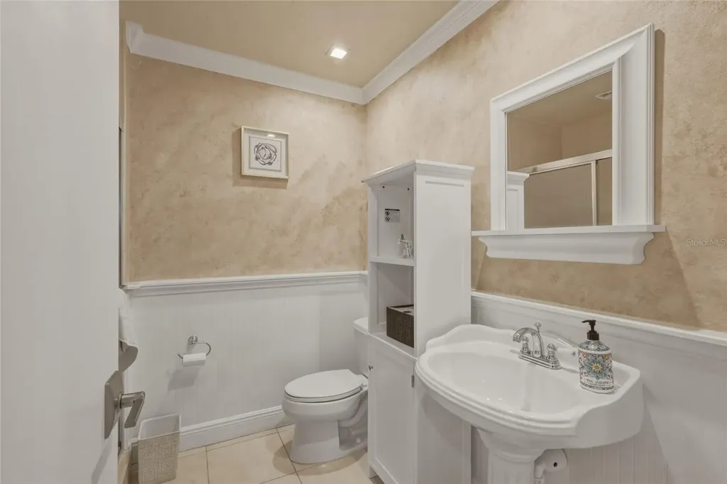 1912 Harbourside Drive Longboat Key FL 34228