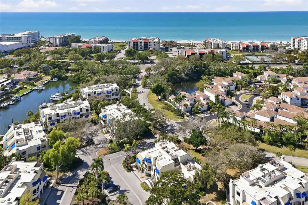 1912 Harbourside Drive Longboat Key FL 34228