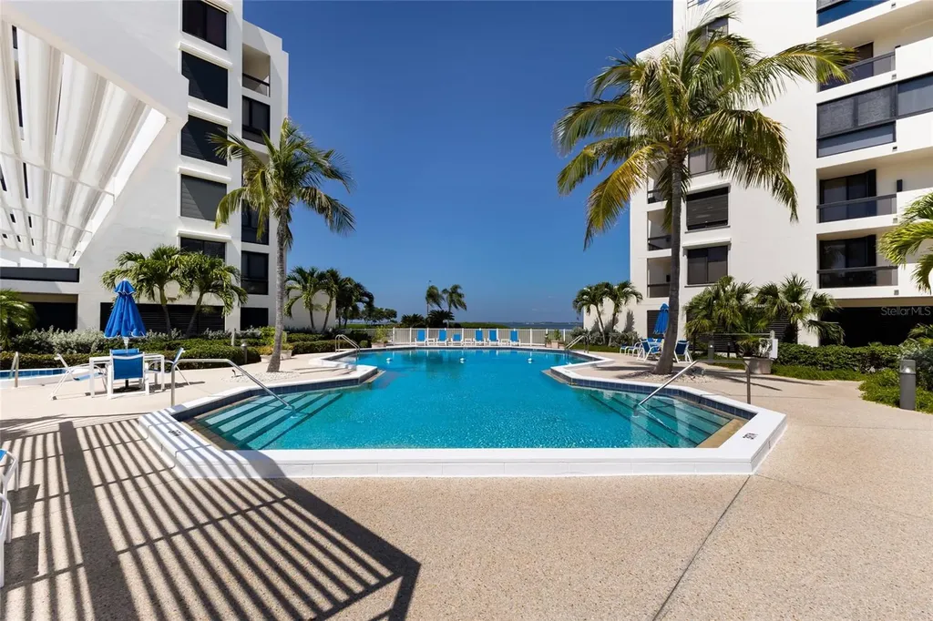 1912 Harbourside Drive Longboat Key FL 34228