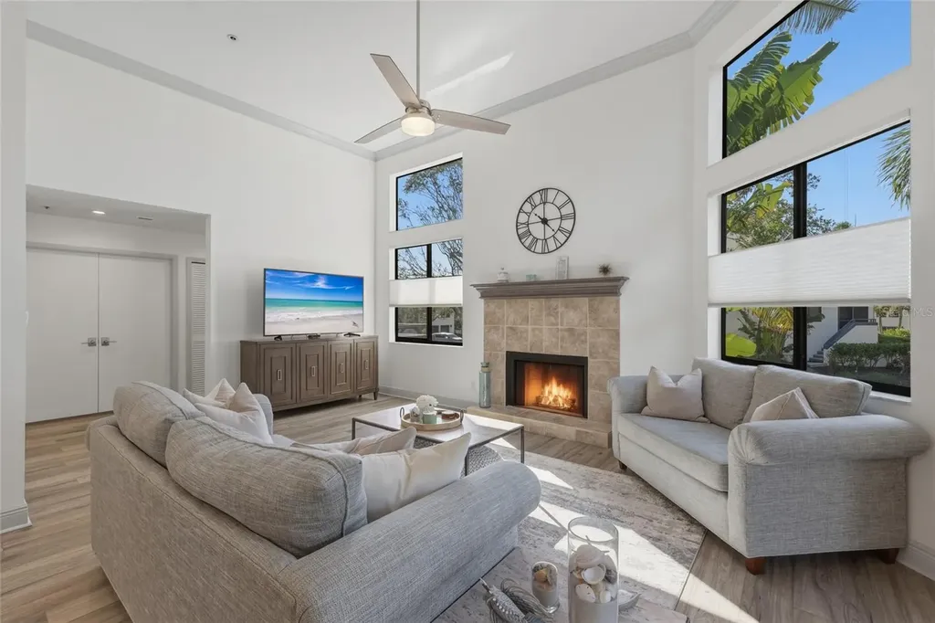 1912 Harbourside Drive Longboat Key FL 34228