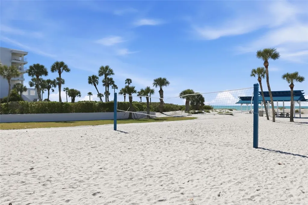 1912 Harbourside Drive Longboat Key FL 34228
