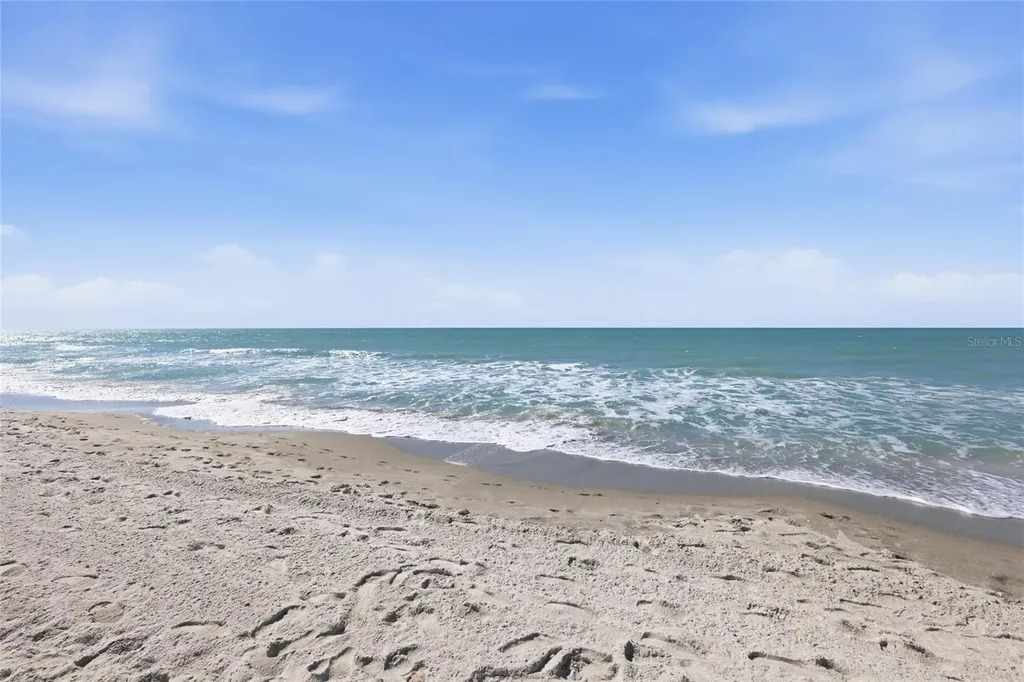 1912 Harbourside Drive Longboat Key FL 34228