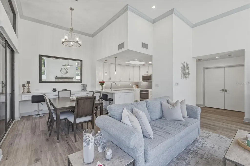 1912 Harbourside Drive Longboat Key FL 34228
