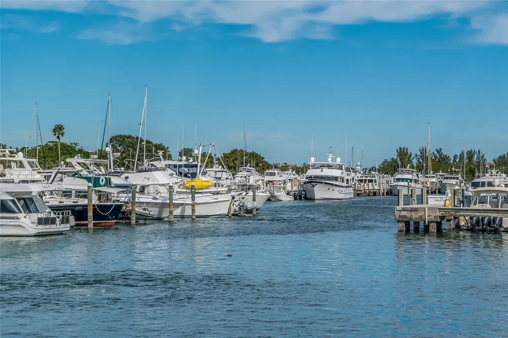 1912 Harbourside Drive Longboat Key FL 34228
